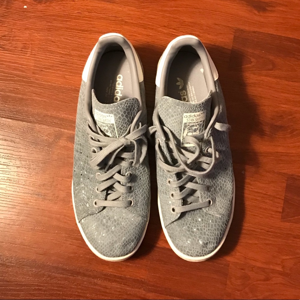 STAN SMITH Gently loved